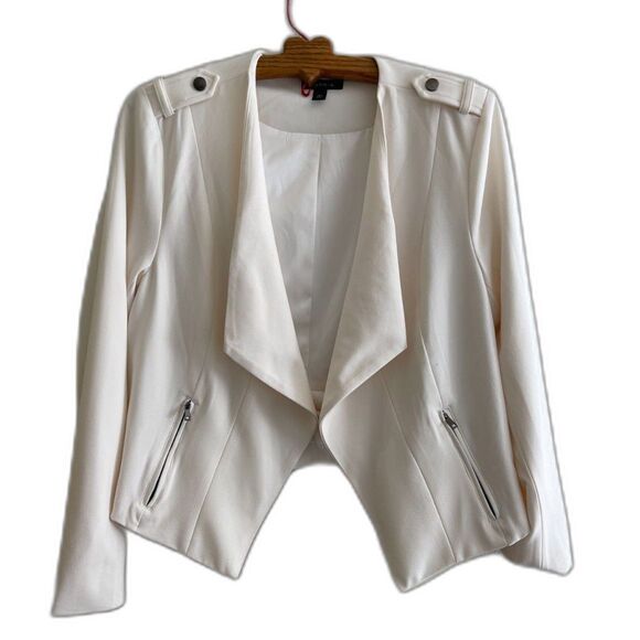 Torrid Winter White Drape Open Front Cream Blazer Ivory Classic Size 00 or 10 - Picture 2 of 12